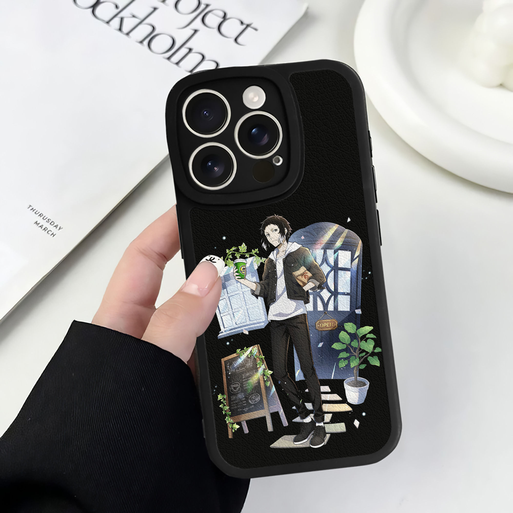（画像用） 文豪ストレイドッグス Bungo Stray Dogs 【iPhone 16シリーズ対応】シリコンスマホケース（レザー調） 材質：シリコン